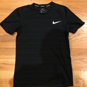 Nike tshirt